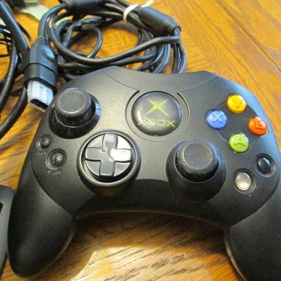 B110-Original XBox Controller S Bundle-all tested and works great shape - Picture 2 of 6